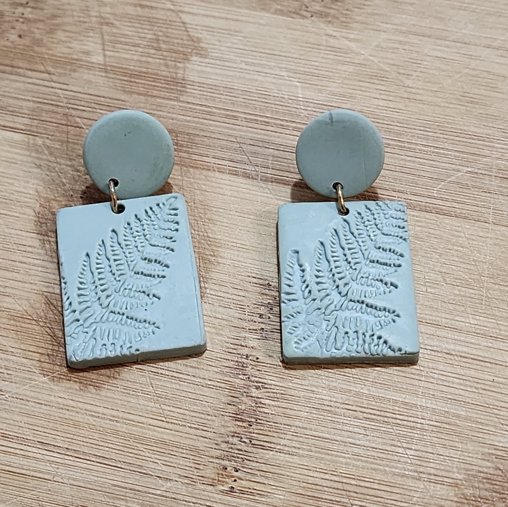 Boho moss green green dangle stud‎ earrings